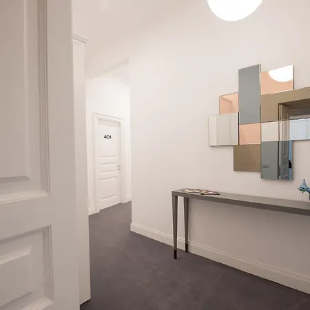 Santa Chiara Tufarelli Glam