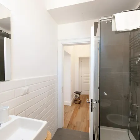 Santa Chiara Tufarelli Glam *